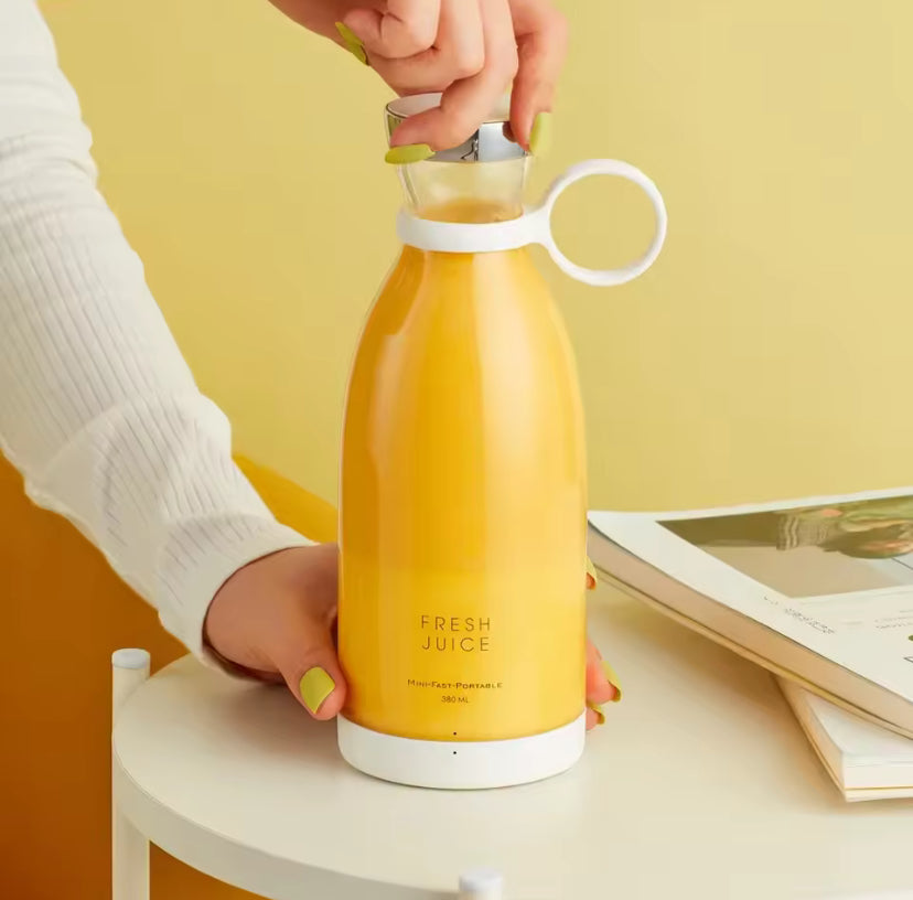 SmooGo Fresh Juice The Perfect Mini Blender